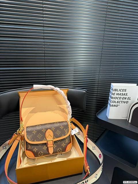 Lv Purse