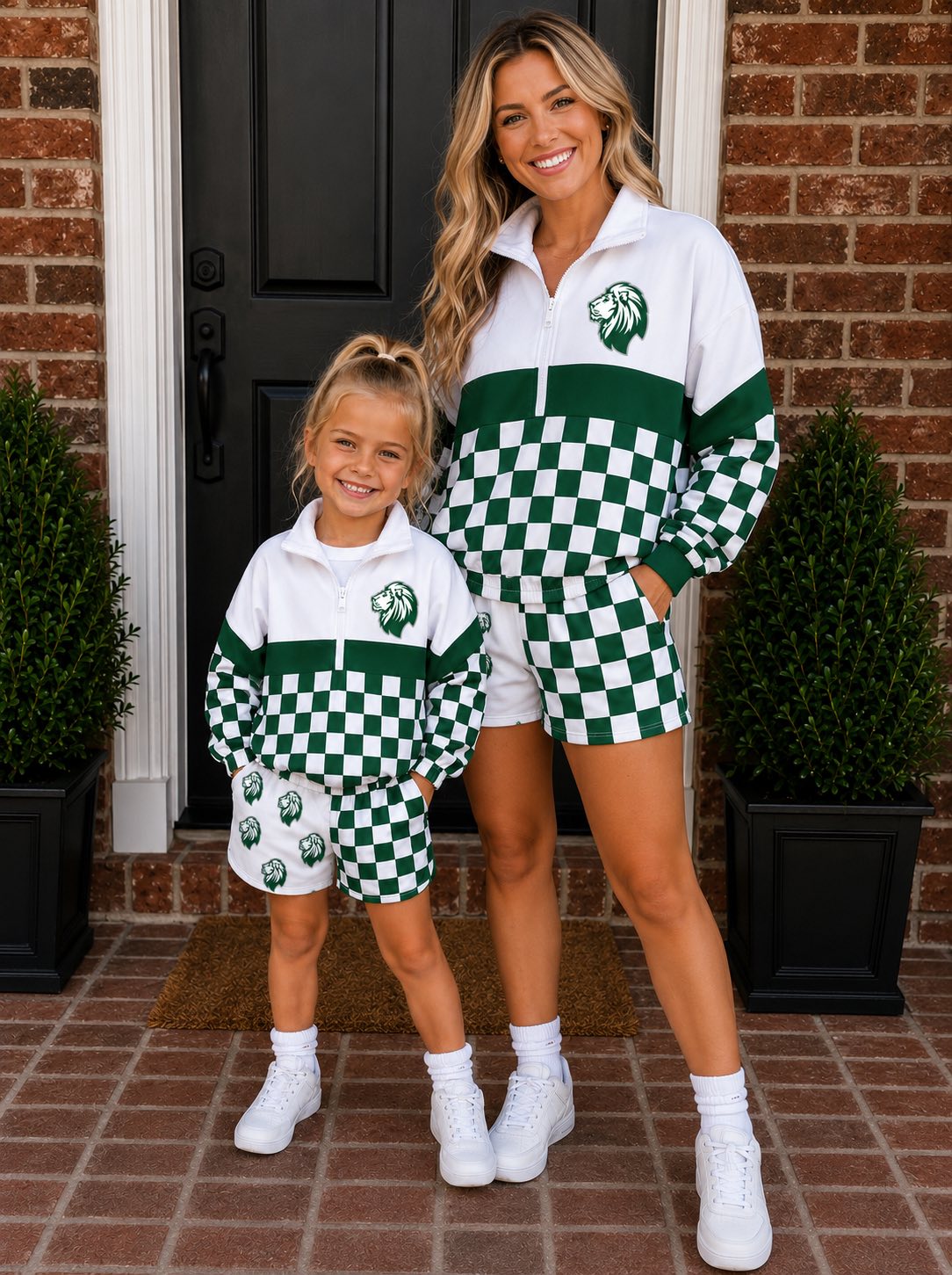 Lions checkered sets