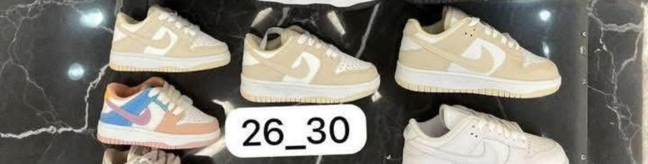 Nike youth dunks