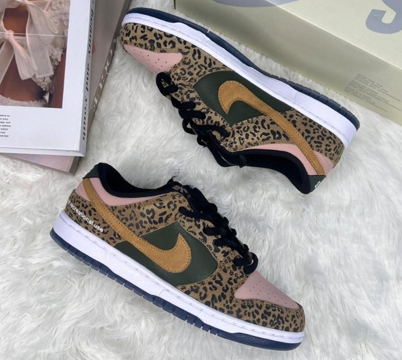 NIKE Cheetah