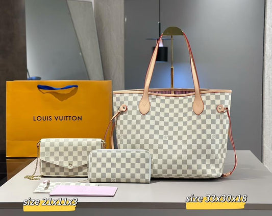 Lv Purse white set