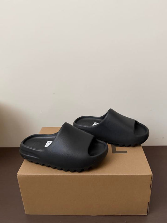 Addias slides